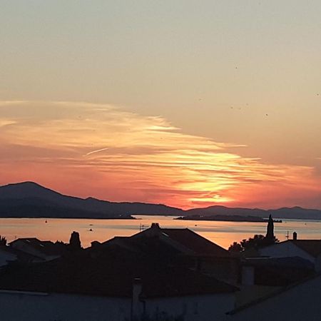 Anna Daire Biograd Na Moru Dış mekan fotoğraf