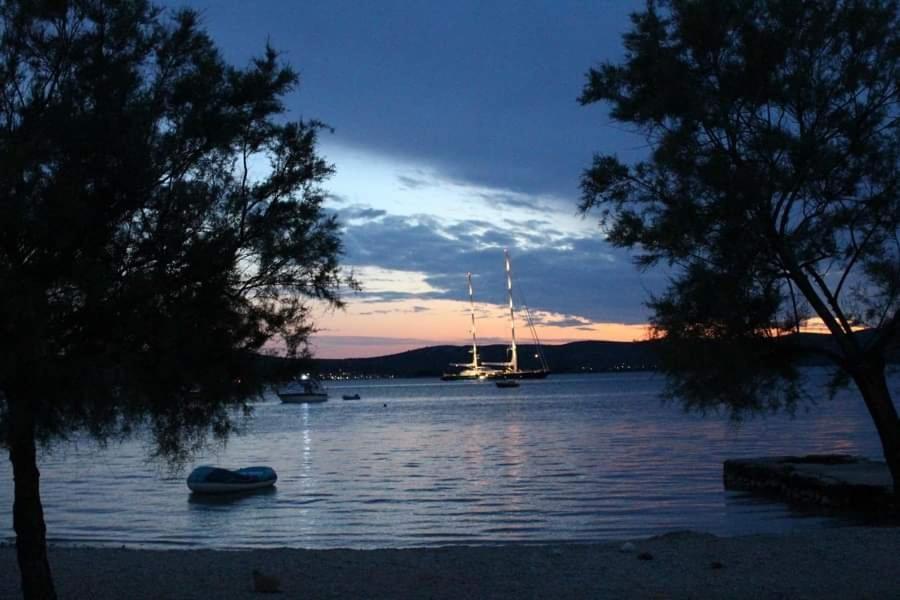 Anna Daire Biograd Na Moru Dış mekan fotoğraf